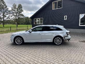 Audi A4 Avant 2.0 S-LINE AUTOMAAT SPORT NAVI CLIMA LED PDC B.J 06-2019 picture 14