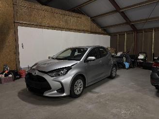 Avarii autoturisme Toyota Yaris 1.5 AUTOMAAT HYBRIDE B.J 07-2022 2022/7