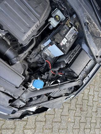 Volkswagen Golf VARIANT TSI 110 PK NAVI CLIMA CAMERA PDC B.J 2020 picture 14