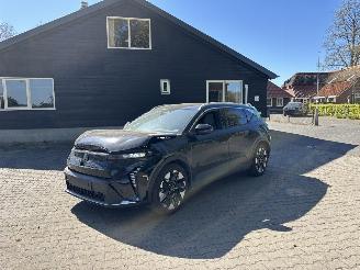 Unfallwagen Renault Scenic EV 87 AUTOMAAT 220 PK Long rage NAVI CLIMA CAMERA B.J 2025 FULL ELECTRIC 2025/4