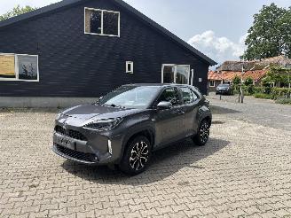 Auto incidentate Toyota Yaris Cross 1.5 AUTOMAAT HYBRIDE NAVI CLIMA CAMERA PDC B.J 06-2023 2023/9