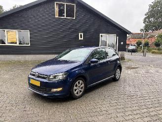 Unfallwagen Volkswagen Polo TDI NAVI AIRCO STOELVERW CRUISE B.J 2011 2011/1