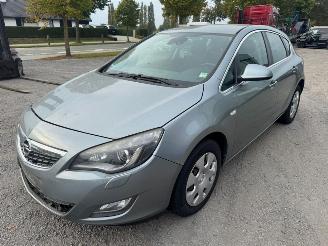 krockskadad bil auto Opel Astra  2012/7