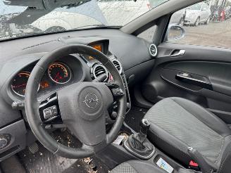 Opel Corsa D picture 15