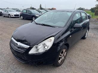 Vaurioauto  passenger cars Opel Corsa D  INNOVATION 2010/1
