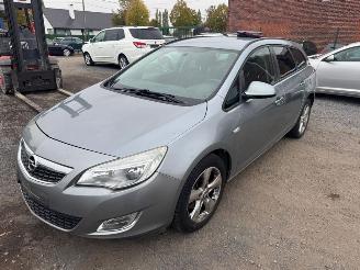 skadebil auto Opel Astra J  ENJOY 2011/9