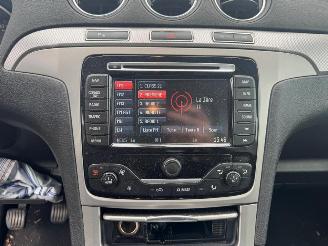 Ford S-Max  picture 14