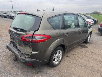 Coche accidentado Ford S-Max  2010/11