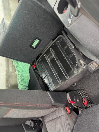 Ford S-Max  picture 16