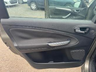 Ford S-Max  picture 29