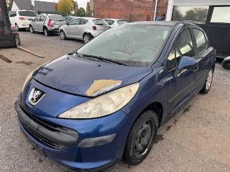 Coche accidentado Peugeot 207  2007/8