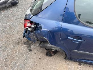Peugeot 207  picture 12