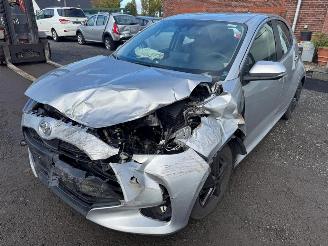 krockskadad bil auto Toyota Yaris  2023/3