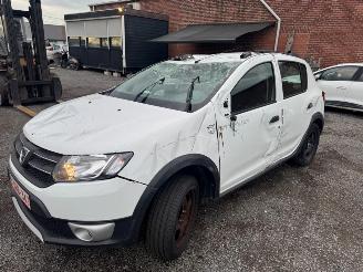 skadebil auto Dacia Sandero  2015/5