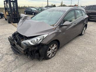 Auto incidentate Hyundai I-30  2013/4
