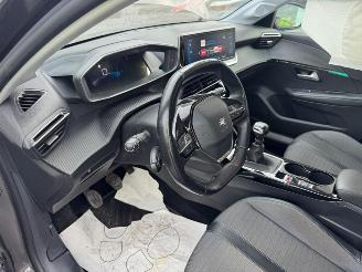 Peugeot 208  picture 20