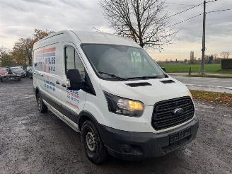 Ford Transit  picture 3