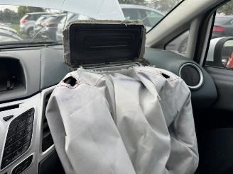 Ford Fiesta TITANIUM picture 27