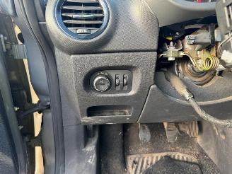 Opel Corsa D picture 25