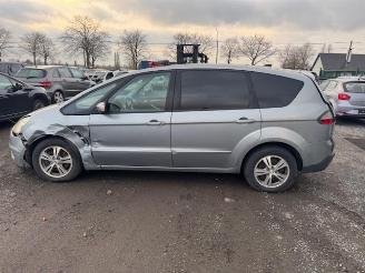 Ford S-Max  picture 8