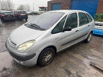 uszkodzony samochody osobowe Citroën Xsara PICASSO 2003/5