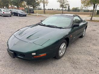 Pontiac Firebird  picture 1