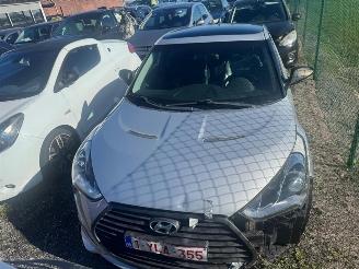 Hyundai Veloster  picture 2