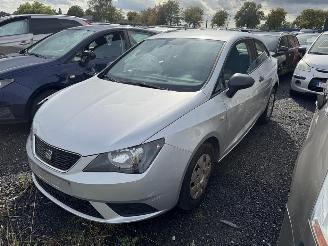 skadebil auto Seat Ibiza  2013/10