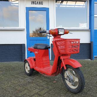 damaged scooters Honda  Joy 1980/1