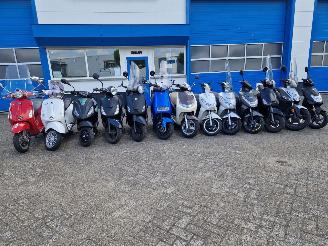 damaged scooters Yamaha   2020/1