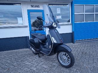 Vespa  SPRINT 25KM picture 2