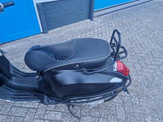 Vespa  SPRINT 25KM picture 11