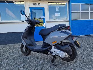 Piaggio  ZIP 45KM BROM E5 picture 10