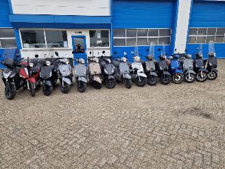Yamaha  NEW IN !! picture 2