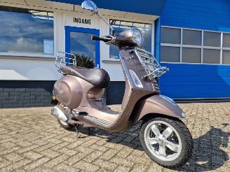 Vespa  PRIMAVERA TOURING picture 3