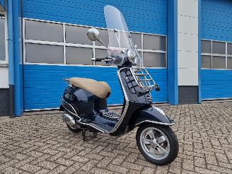 Vespa  PRIMAVERA 125 picture 3