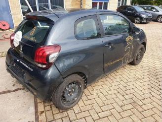 Peugeot 108  picture 4