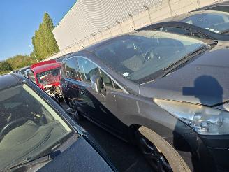 uszkodzony samochody osobowe Peugeot 3008  2011/5