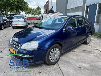 krockskadad bil auto Volkswagen Jetta Jetta III (1K2), Sedan, 2005 / 2010 1.6 FSI 16V 2006/1