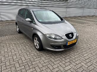 krockskadad bil auto Seat Altea 1.6 MPV  Benzine 1.598cc 75kW (102pk) FWD 2005/4