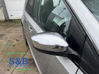 Volkswagen Up! Up! (121), Hatchback, 2011 1.0 12V 75 picture 17