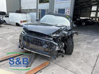 Vrakbiler auto Audi E-tron E-tron (GEN), SUV, 2018 50 quattro 2019/12