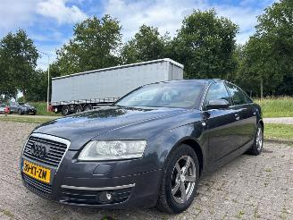 uszkodzony samochody osobowe Audi A6 3.2 V6 24V FSI Quattro Sedan 4Dr Benzine 3.123cc 188kW (256pk) 4x4 2004-05/2008-10 (4F2) AUK 2007/10