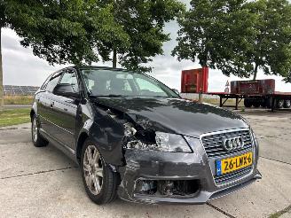 Vaurioauto  passenger cars Audi A3 1.4 TFSI 16V Hatchback 4Dr Benzine 1.390cc 92kW (125pk) FWD 2007-06/2012-08 (8PA) CAXC 2010/6