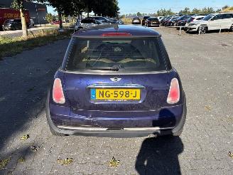 Mini Cooper 1.6 16V Cooper Hatchback  Benzine 1.598cc 85kW (116pk) FWD picture 5