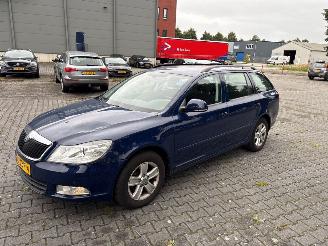 krockskadad bil auto Skoda Octavia 1.6 TDI Greenline Combi/o 4Dr Diesel 1.598cc 77kW (105pk) FWD 2012/5