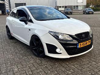 krockskadad bil auto Seat Ibiza 1.4 TSI 16V Cupra Hatchback 2Dr Benzine 1.390cc 132kW (179pk) FWD 2009-03/2012-06 (6J1) CAVE 2009/11