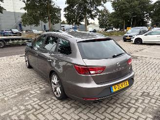 Voiture accidenté Seat Leon 1.4 TSI ACT 16V Combi/o 4Dr Benzine 1.395cc 110kW (150pk) FWD 2014-05/2020-08  CZEA 2015/2