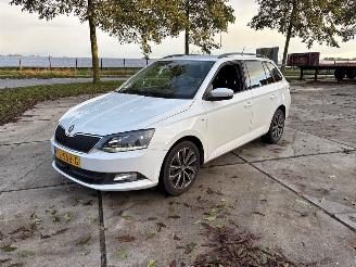 Damaged car Skoda Fabia 1.0 TSI 12V Combi/o 4Dr Benzine 999cc 70kW (95pk) FWD 2014-08/2022-12  CHZB 2017/7