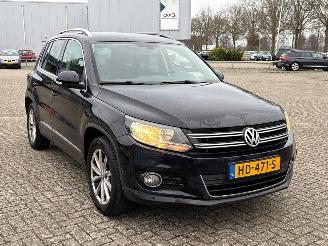 krockskadad bil auto Volkswagen Tiguan 1.4 TSI 16V SUV  Benzine 1.395cc 92kW (125pk) FWD 2015-05/2018-07  CZDB 2016/9
